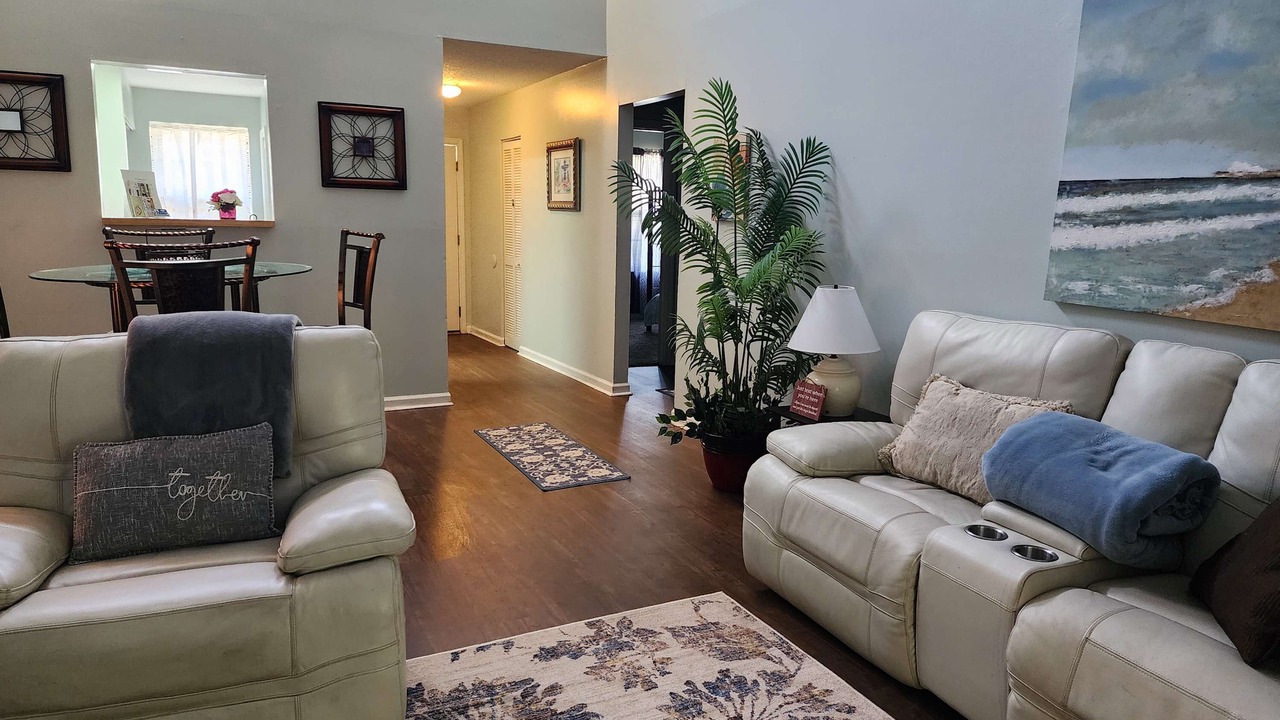 Photo of Livingroom in St. Marys
