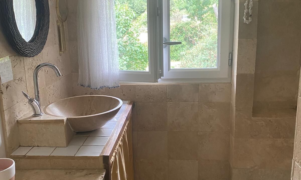 Photo of Bathroom in Montolieu