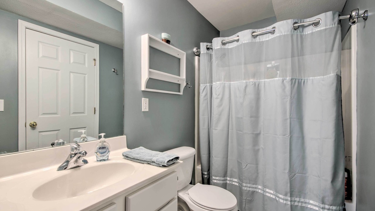 Photo of Bathroom in Camdenton
