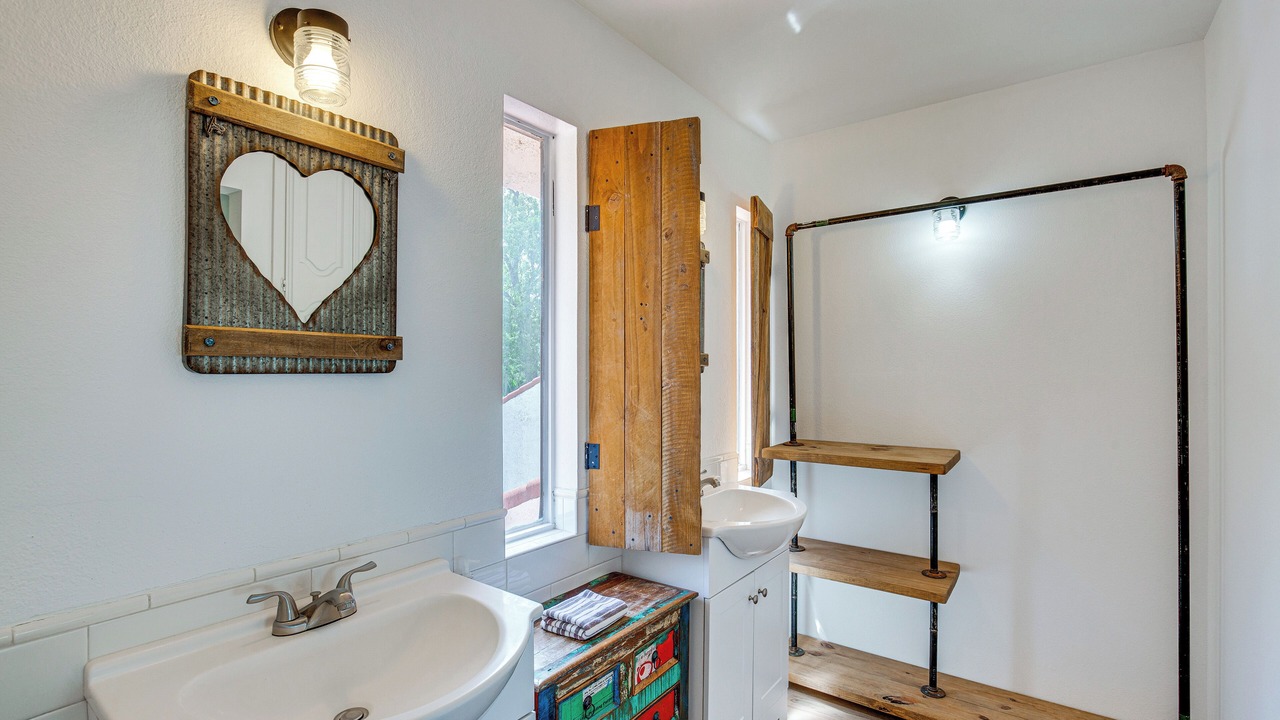 Photo of Bathroom in Rockwall