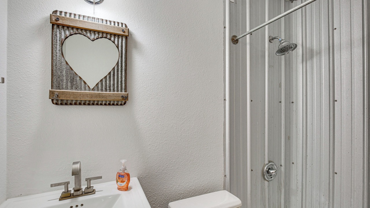 Photo of Bathroom in Rockwall