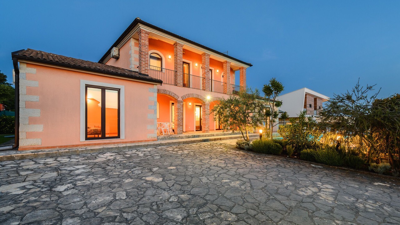 Photo of Outdoor in Strpacici