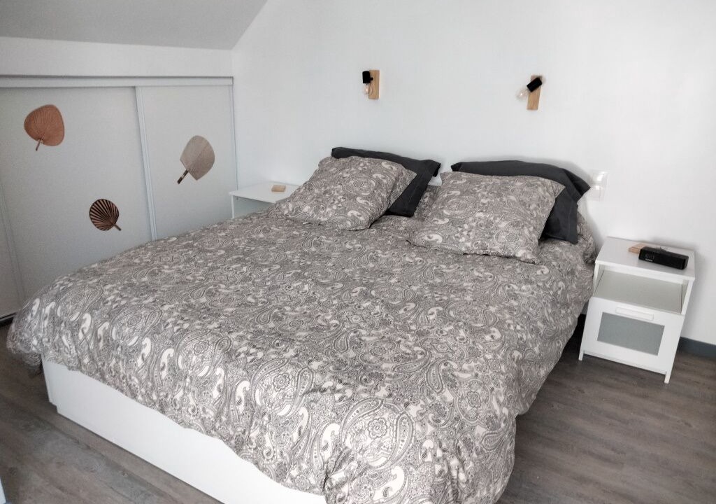 Photo of Bedroom in Maupertus-sur-Mer