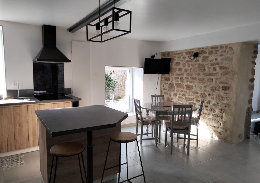 Photo of Others in Maupertus-sur-Mer