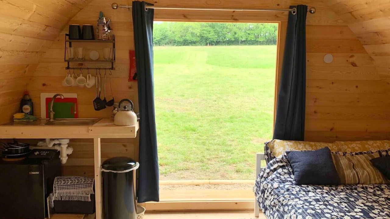 Photo of Bedroom in Barns Green