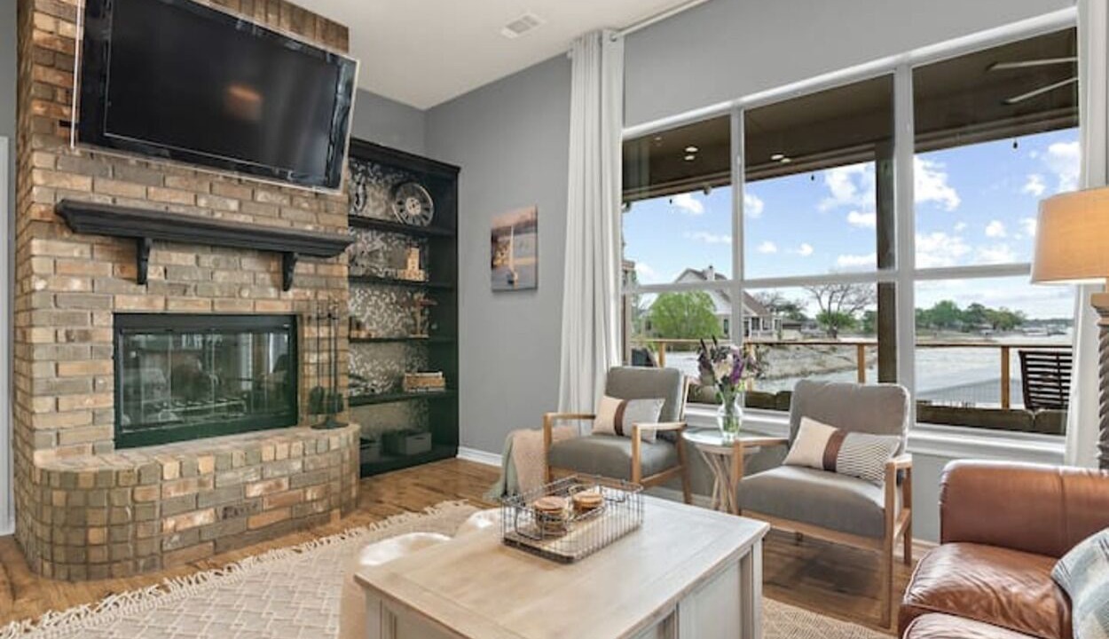 Photo of Livingroom in Runaway Bay