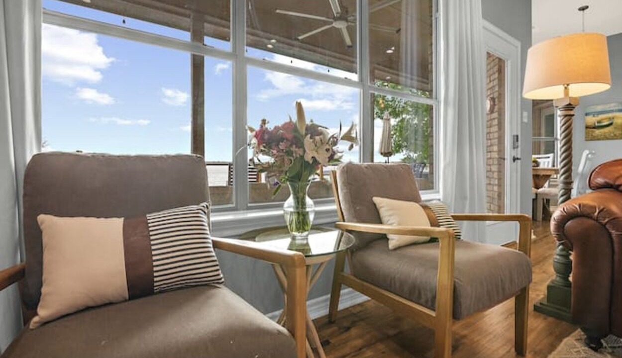Photo of Livingroom in Runaway Bay