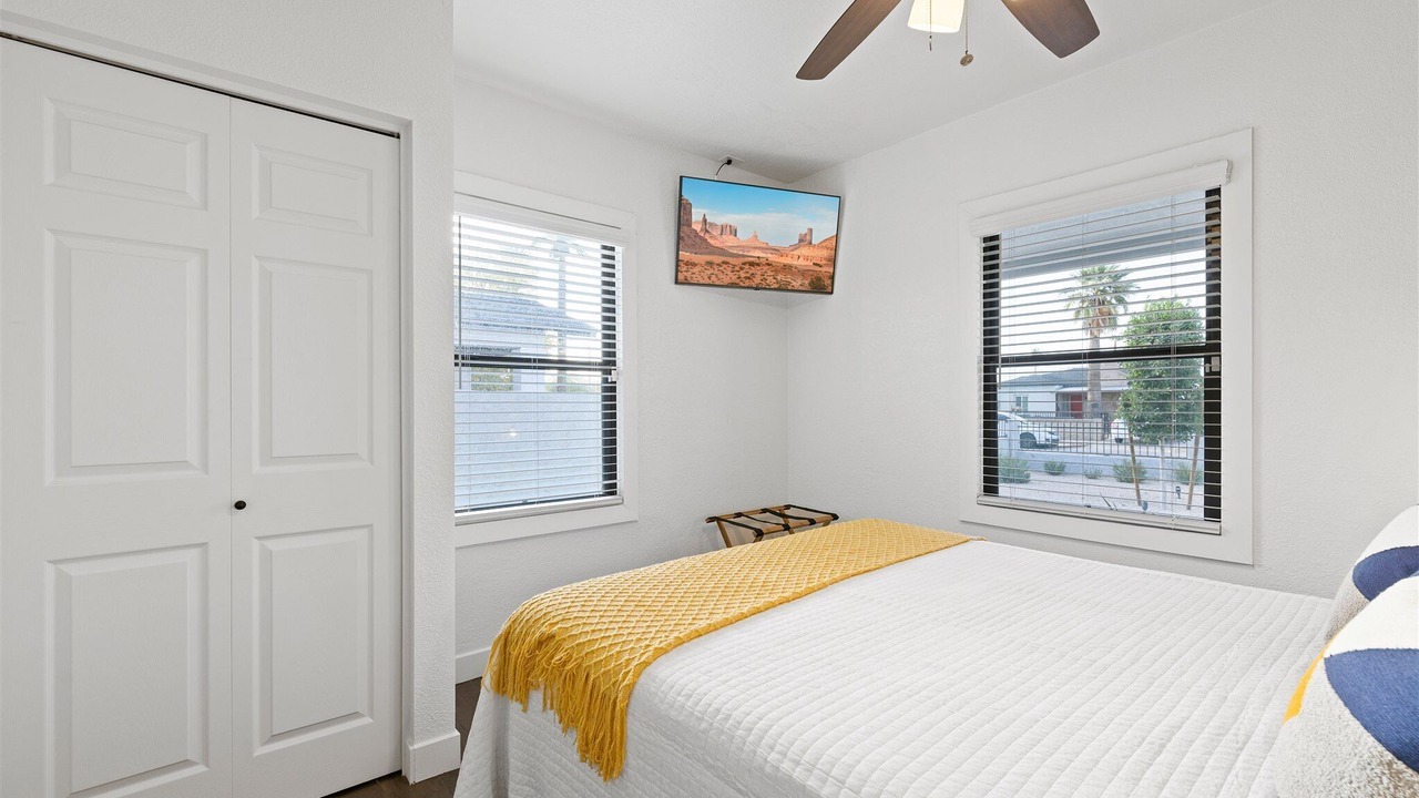 Photo of Bedroom in Garfield