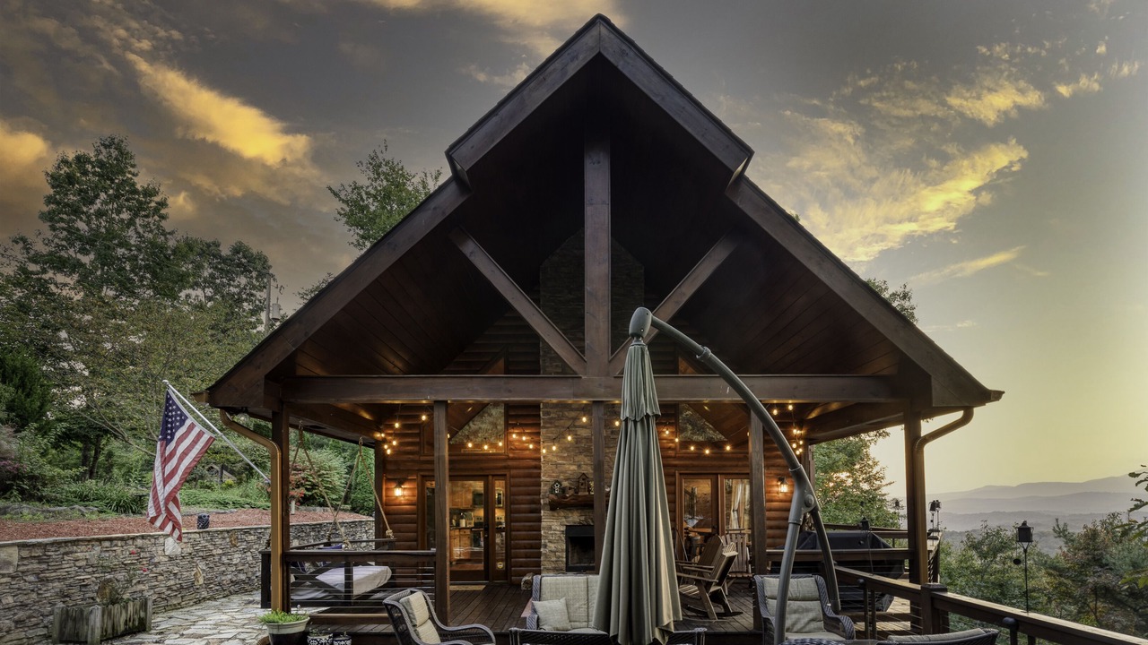 Photo of Patio Balcony in Hidden Lake