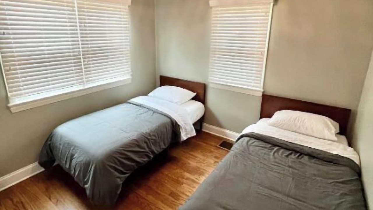 Photo of Bedroom in Elgin