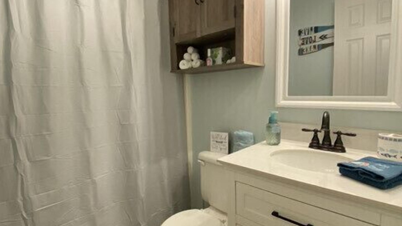 Photo of Bathroom in Martin