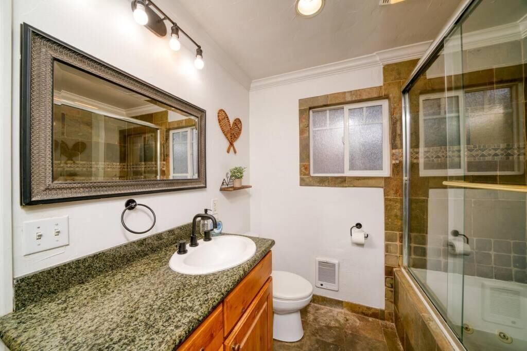 Photo of Bathroom in Lakeside Park