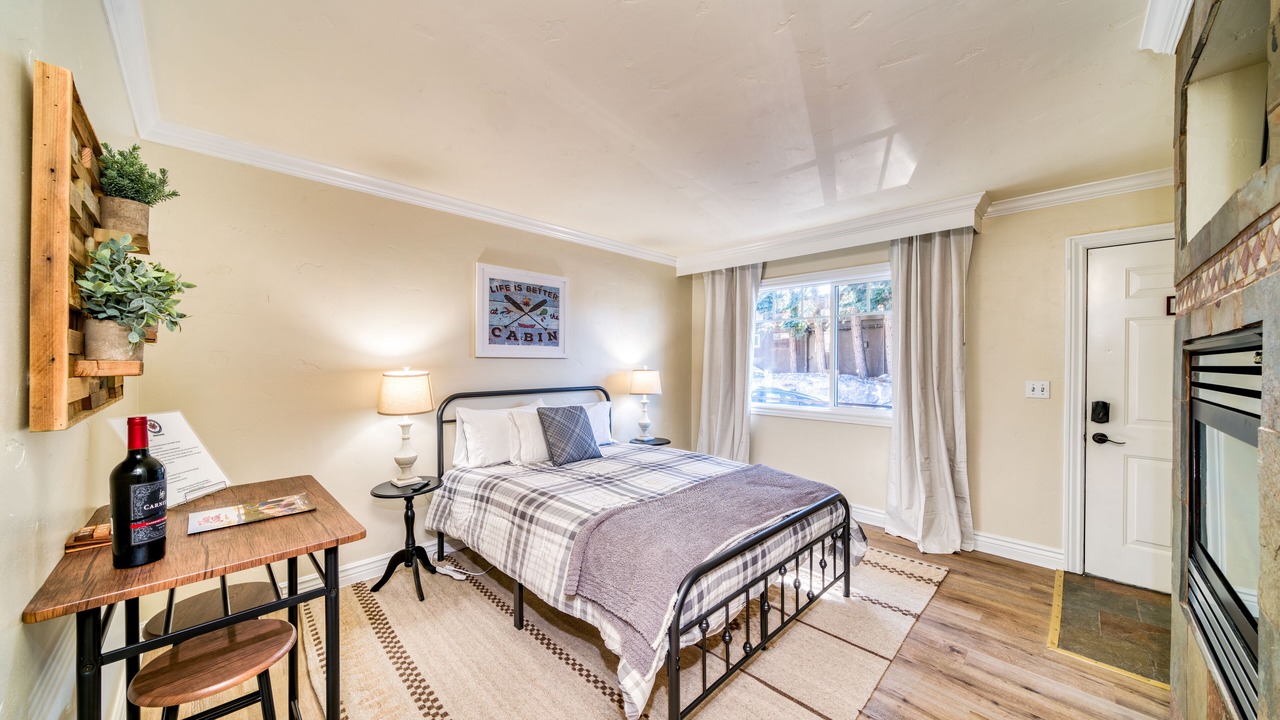 Photo of Bedroom in Lakeside Park