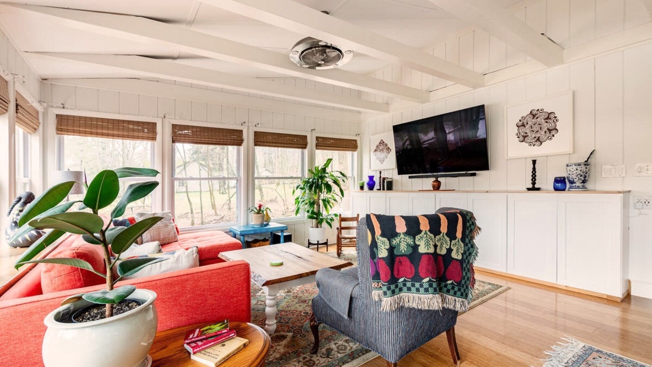 Photo of Others in White Mills