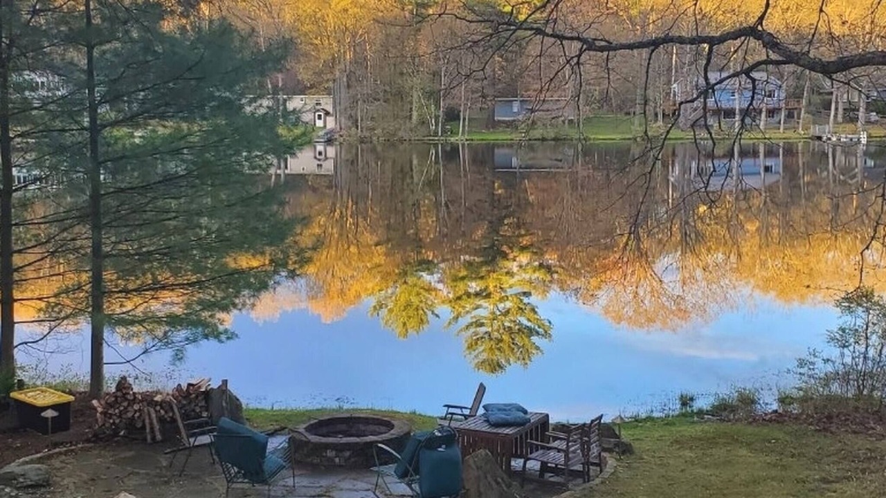 Photo of Bedroom in White Mills