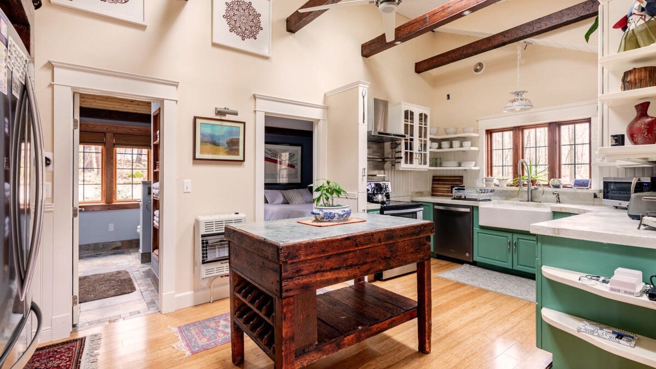 Photo of Others in White Mills