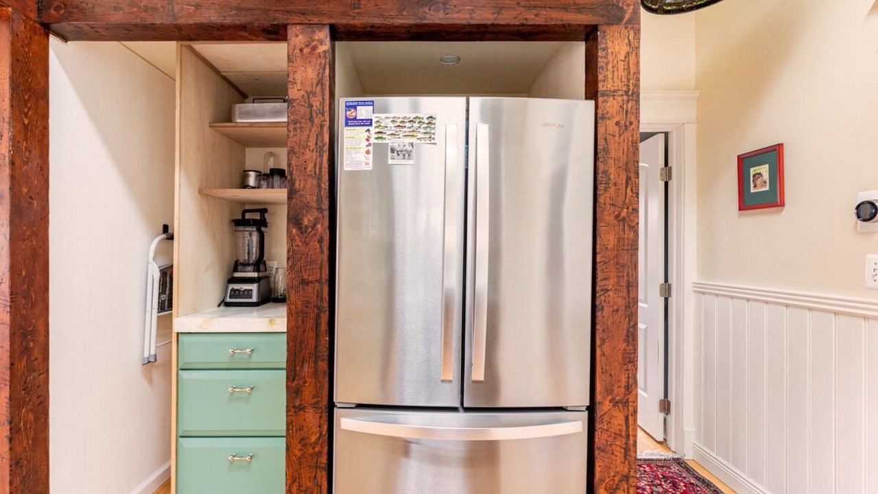 Photo of Others in White Mills