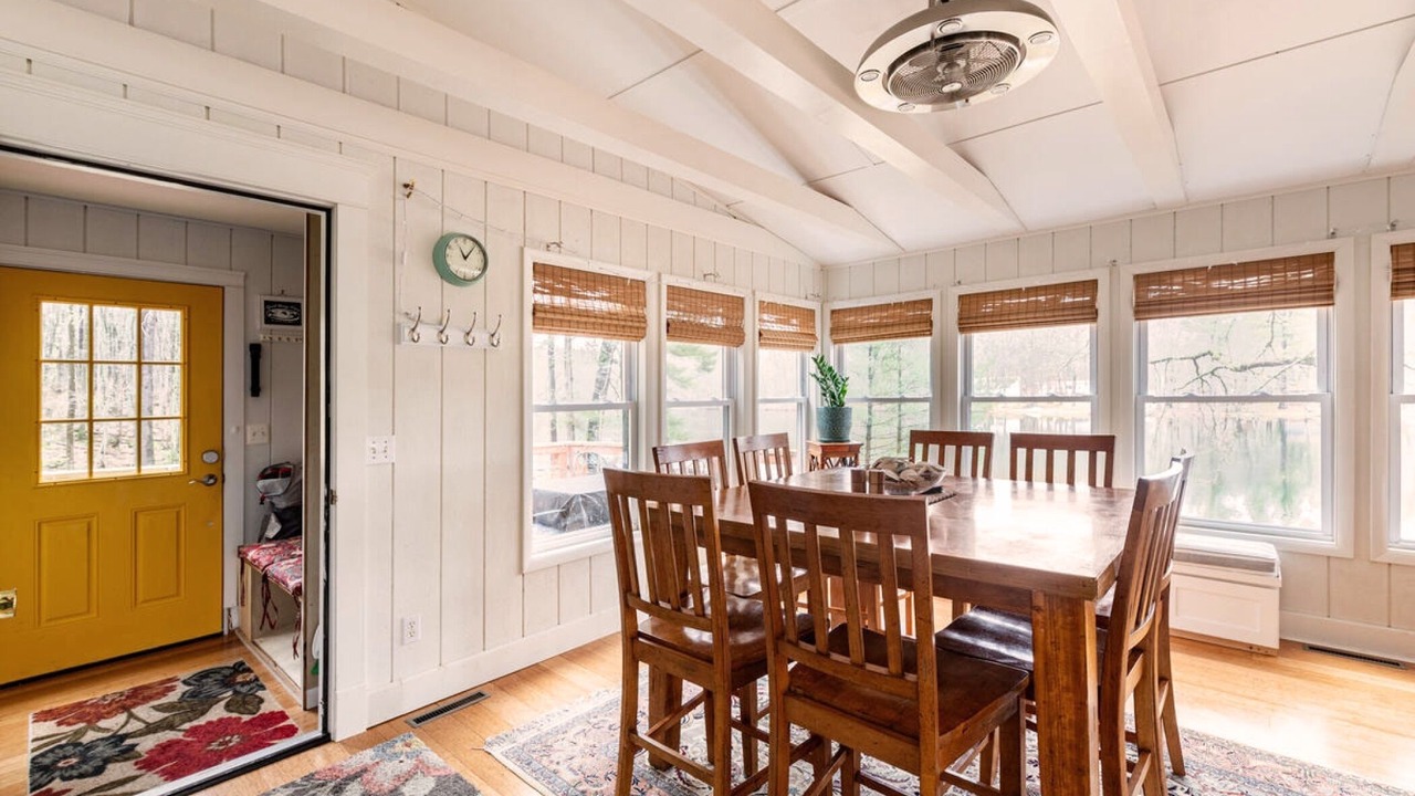 Photo of Others in White Mills