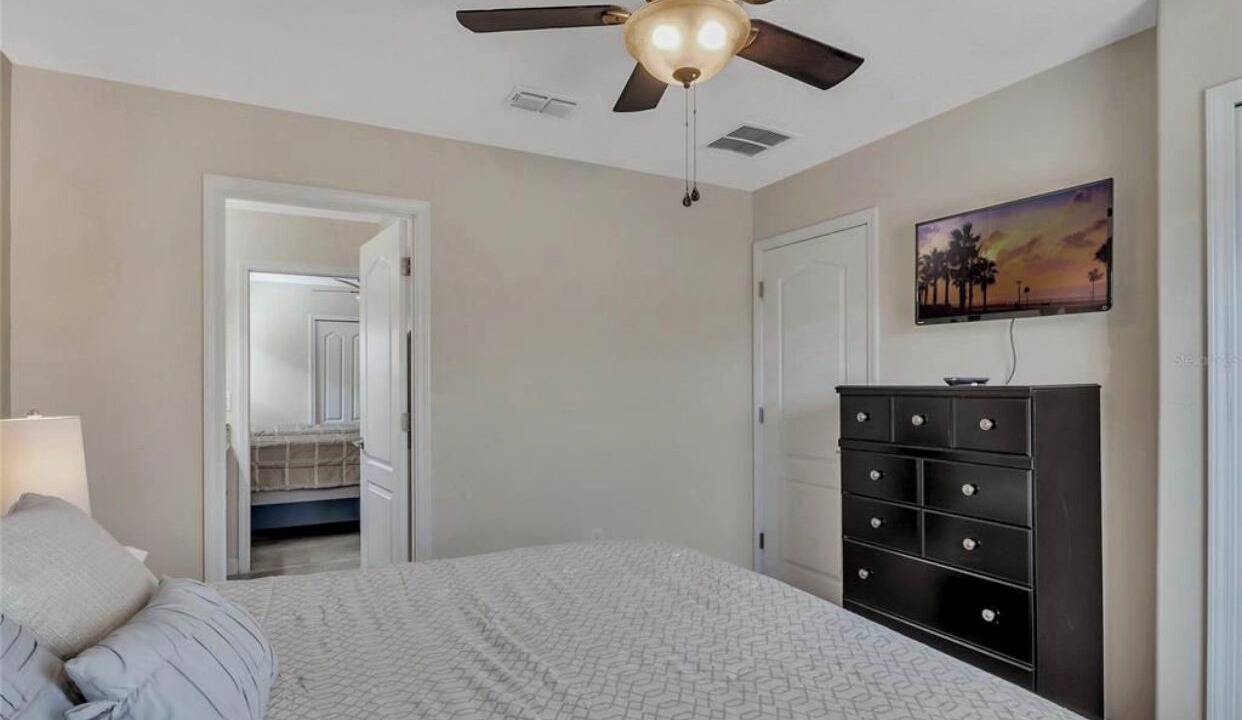 Photo of Bedroom in Davenport