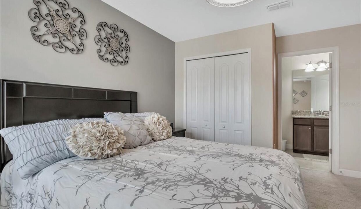 Photo of Bedroom in Davenport
