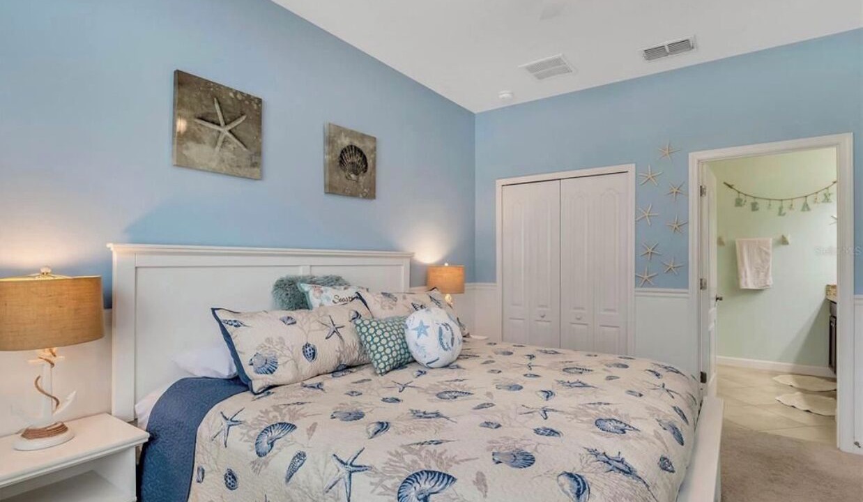 Photo of Bedroom in Davenport