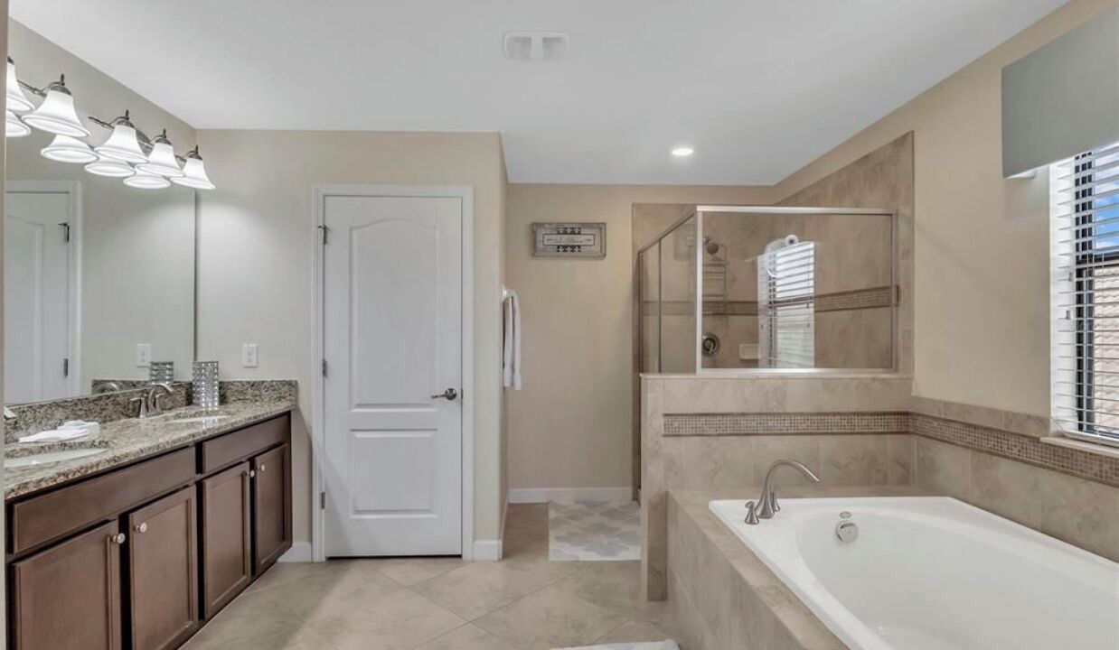 Photo of Bathroom in Davenport