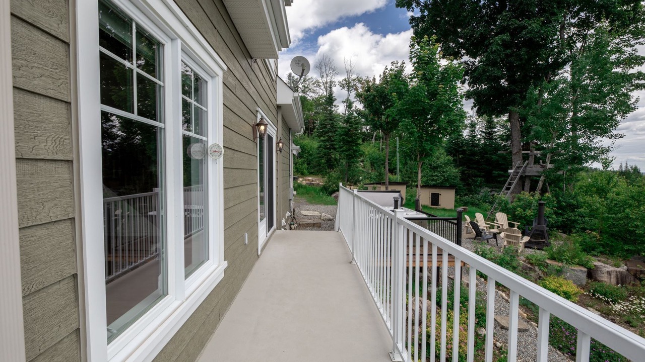 Photo of Patio Balcony in Saint Come