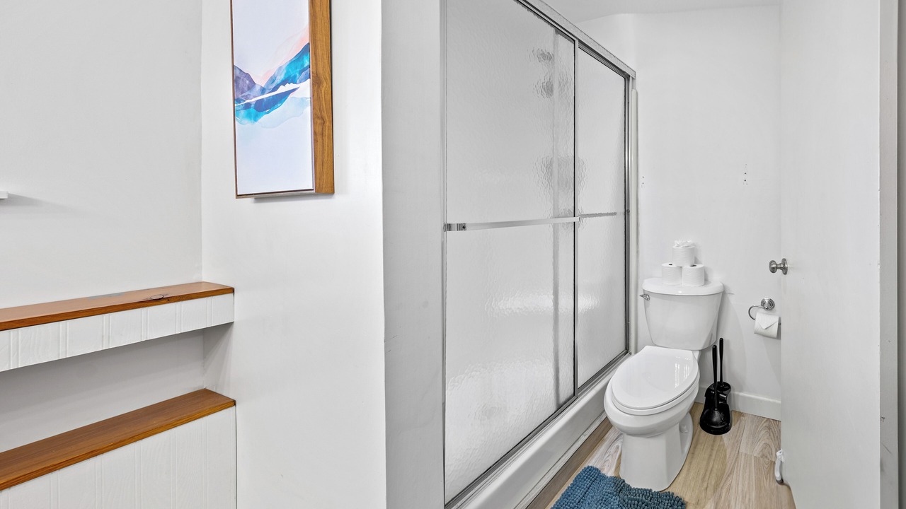 Photo of Bathroom in Linn Creek