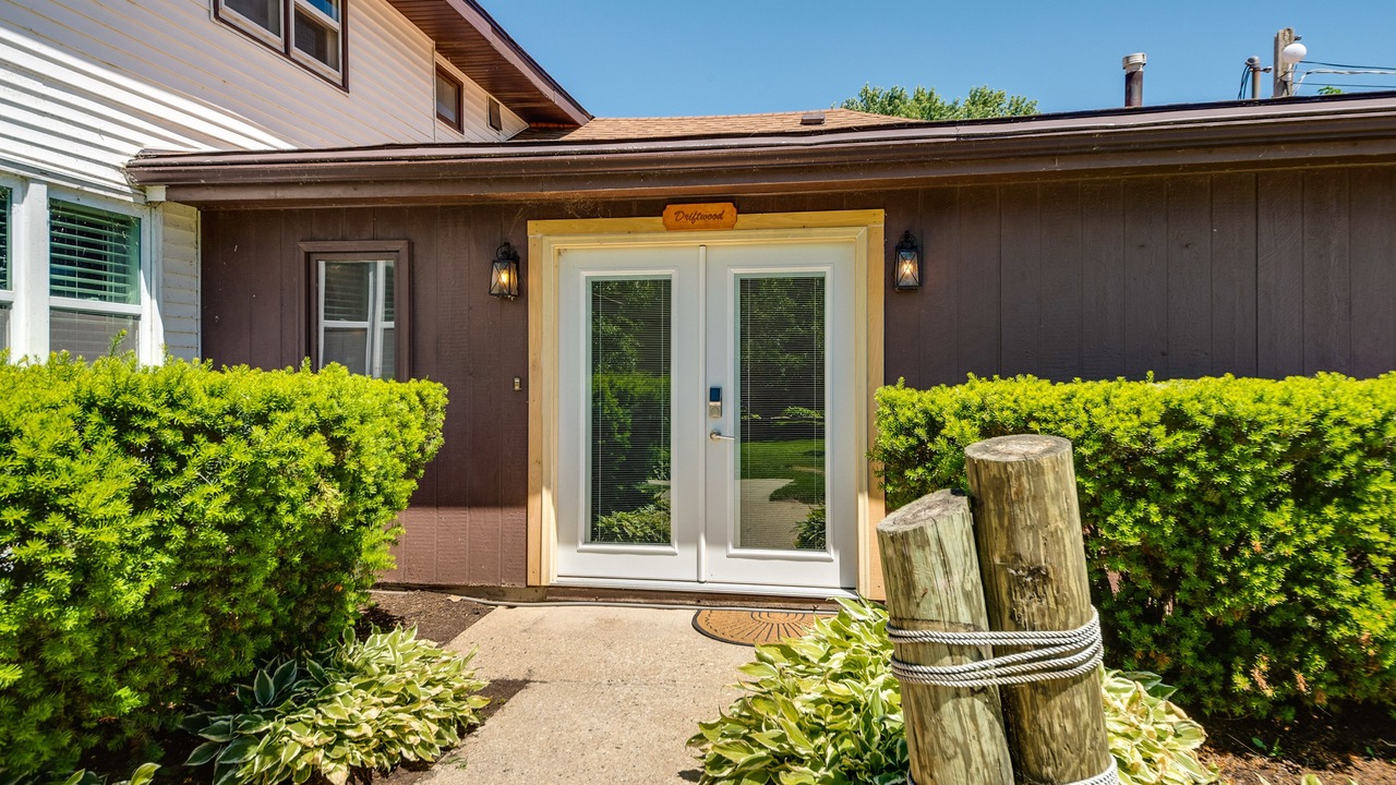 Photo of Others in Lake Catherine