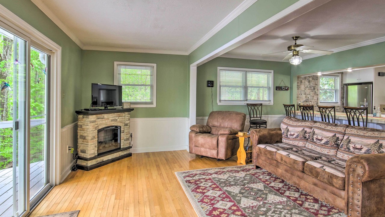 Photo of Livingroom in Lake Secession