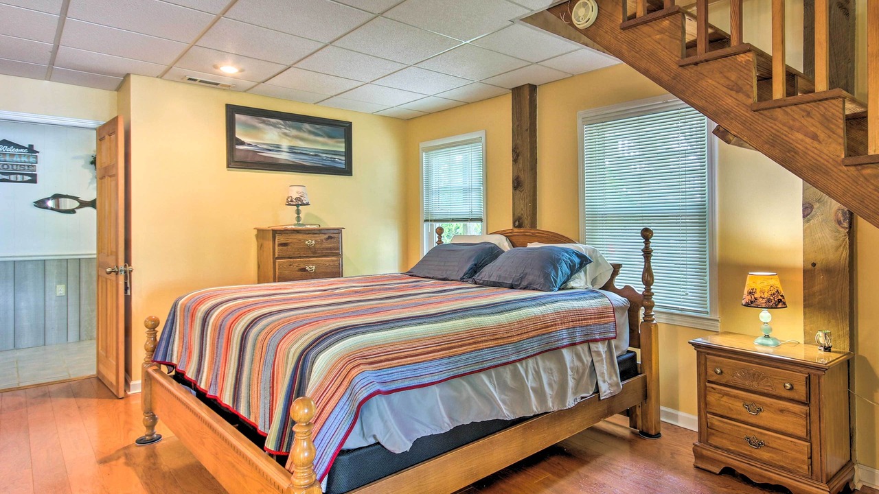 Photo of Others in Lake Secession