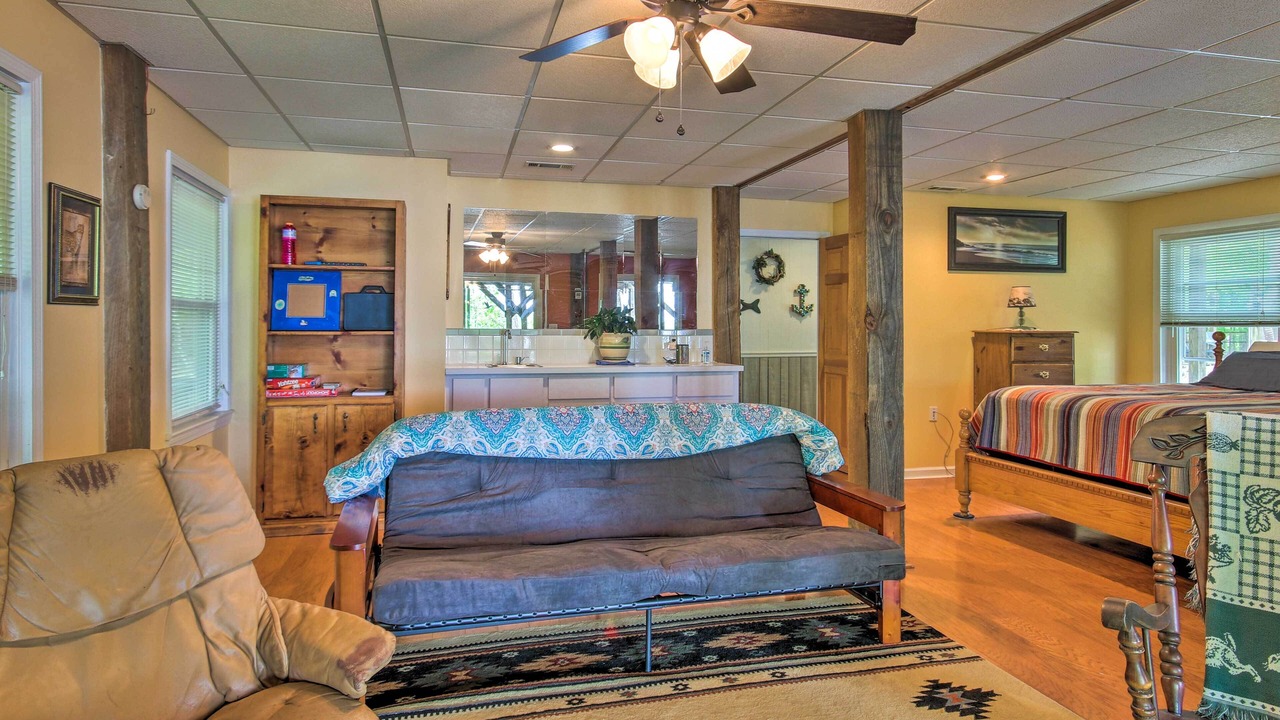 Photo of Others in Lake Secession