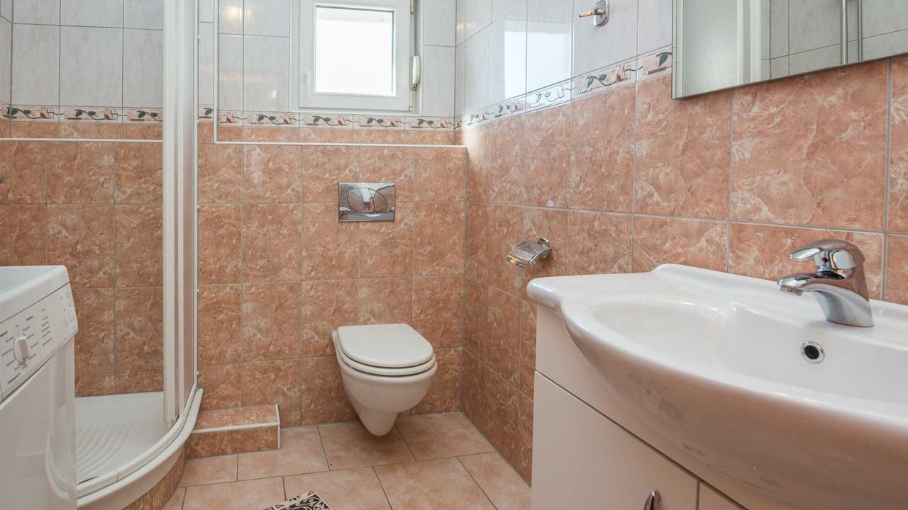 Photo of Bathroom in Vir