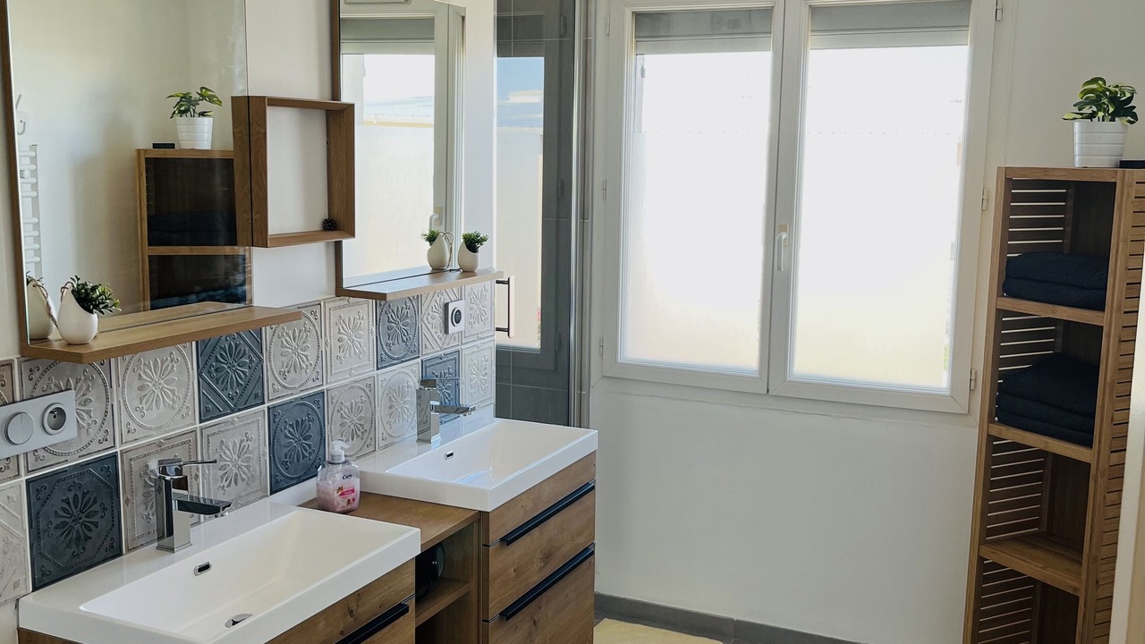 Photo of Bathroom in Le Grau-Du-Roi