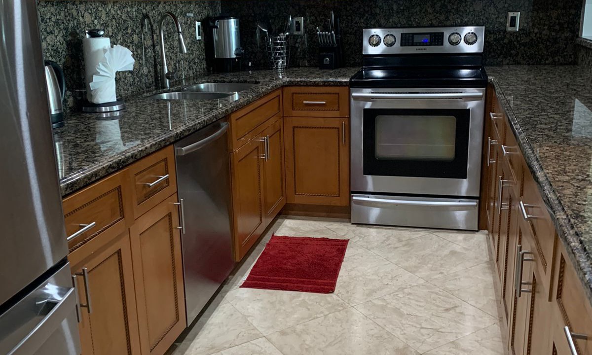 Photo of Kitchen in Golden Beach