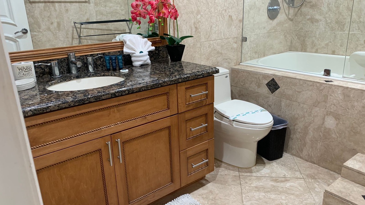 Photo of Bathroom in Golden Beach