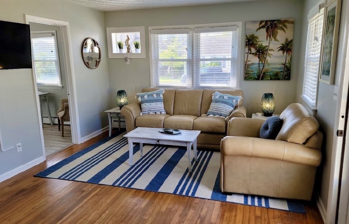 Photo of Livingroom in Northeast Virginia Beach
