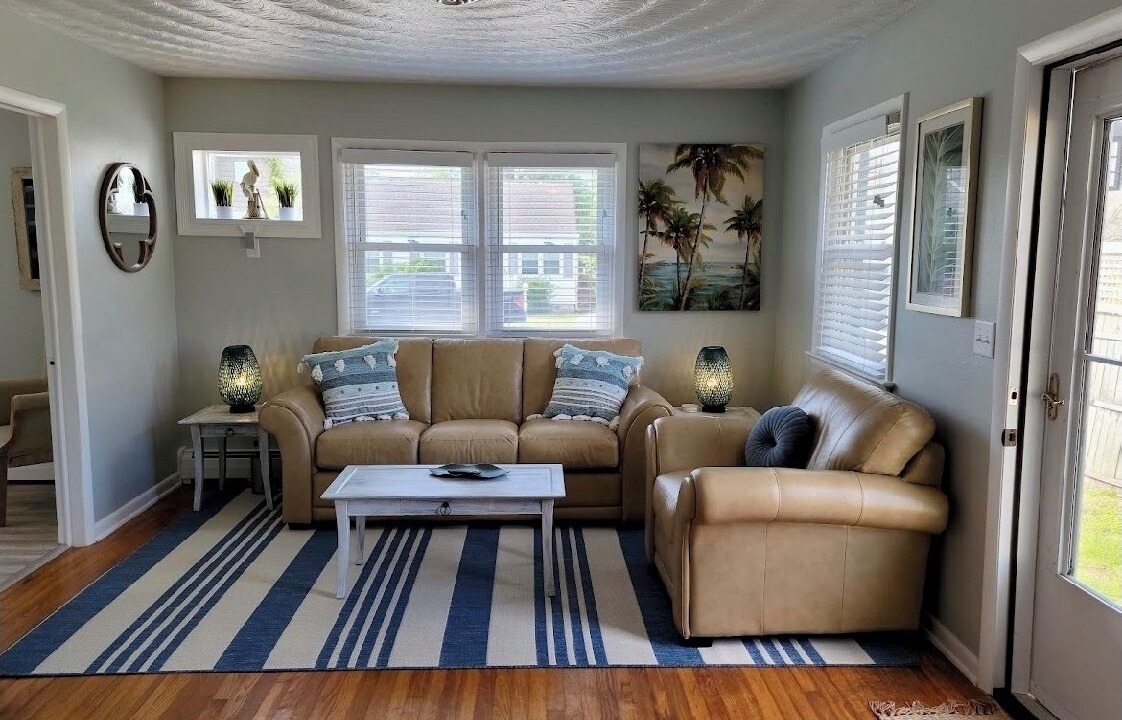 Photo of Livingroom in Northeast Virginia Beach