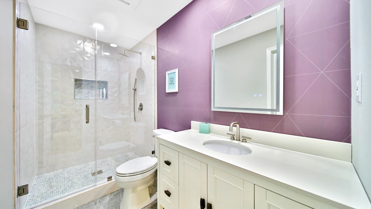 Photo of Bathroom in Seven Coves