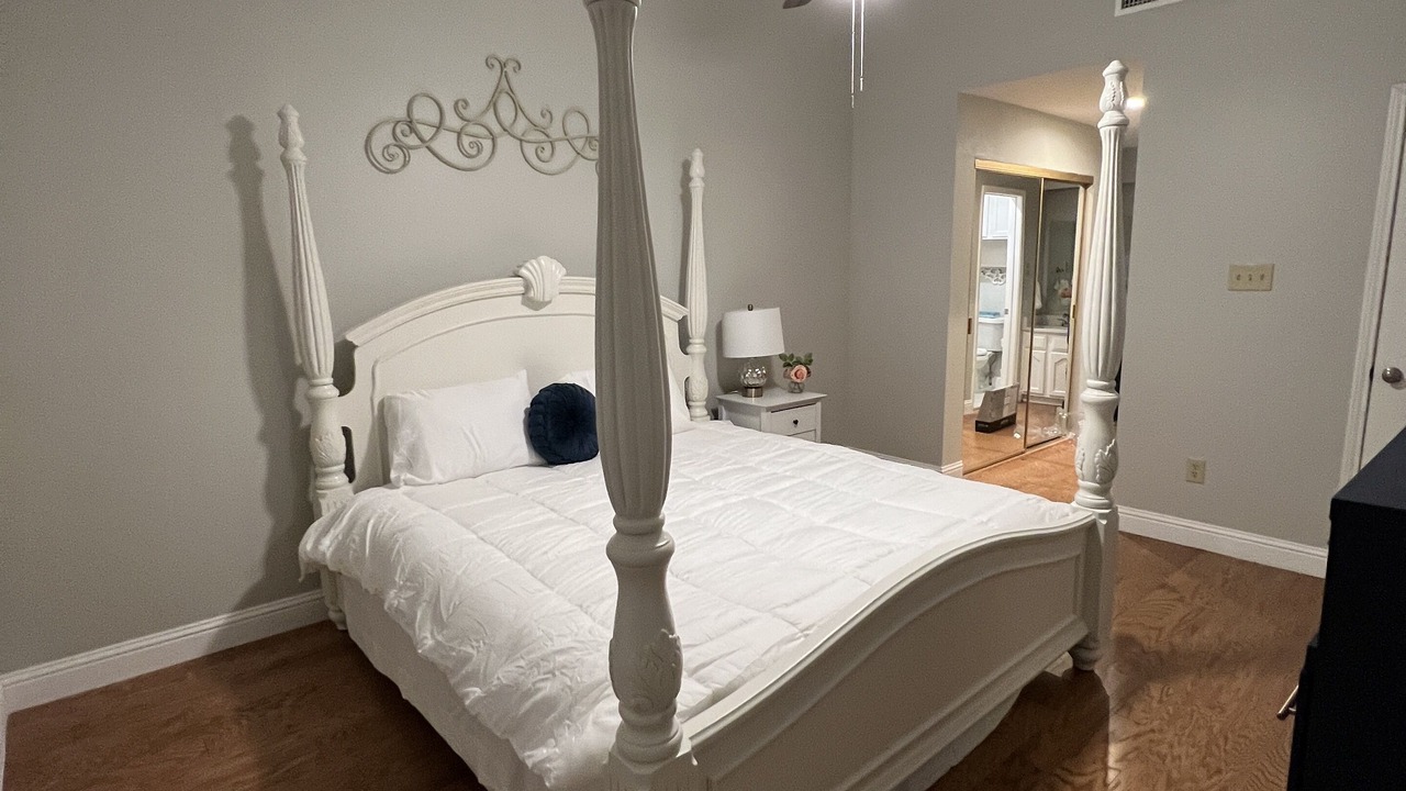 Photo of Bedroom in South Arlington