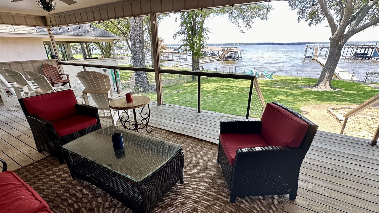 Photo of Patio Balcony in Gun Barrel City