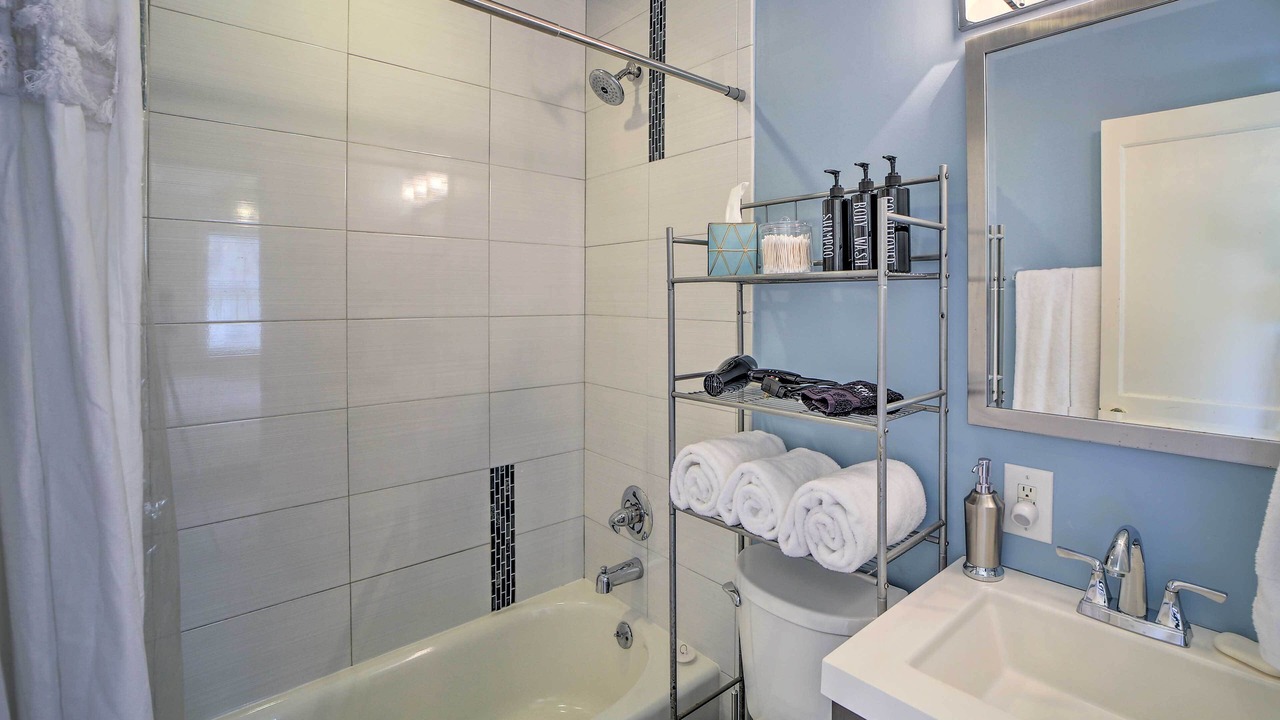 Photo of Bathroom in Sunrise Terrace