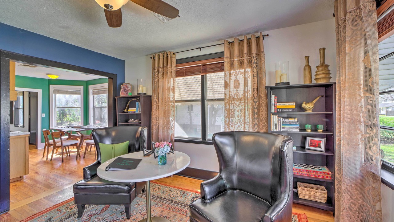 Photo of Livingroom in Sunrise Terrace