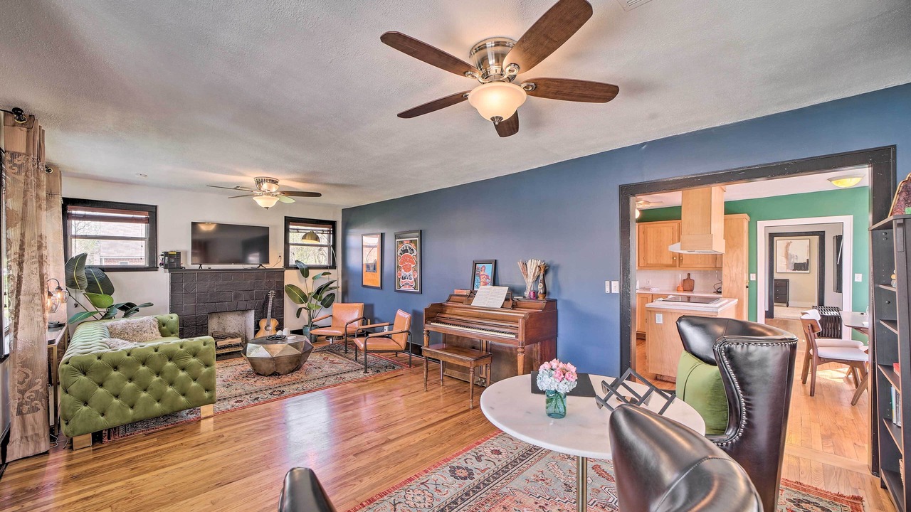 Photo of Livingroom in Sunrise Terrace