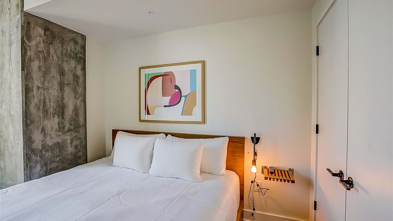 Photo of Bedroom in Rainey Street Historic District