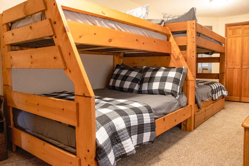 Photo of Bedroom in Garden Valley