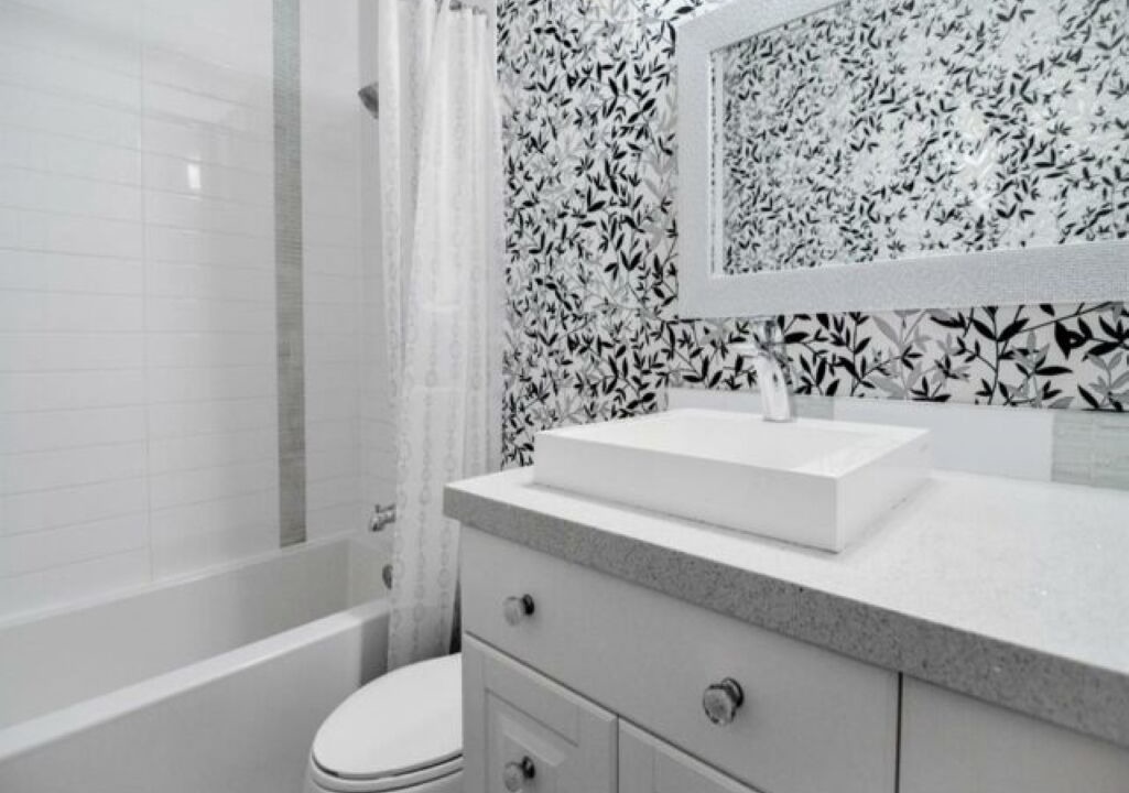 Photo of Bathroom in Willow Park