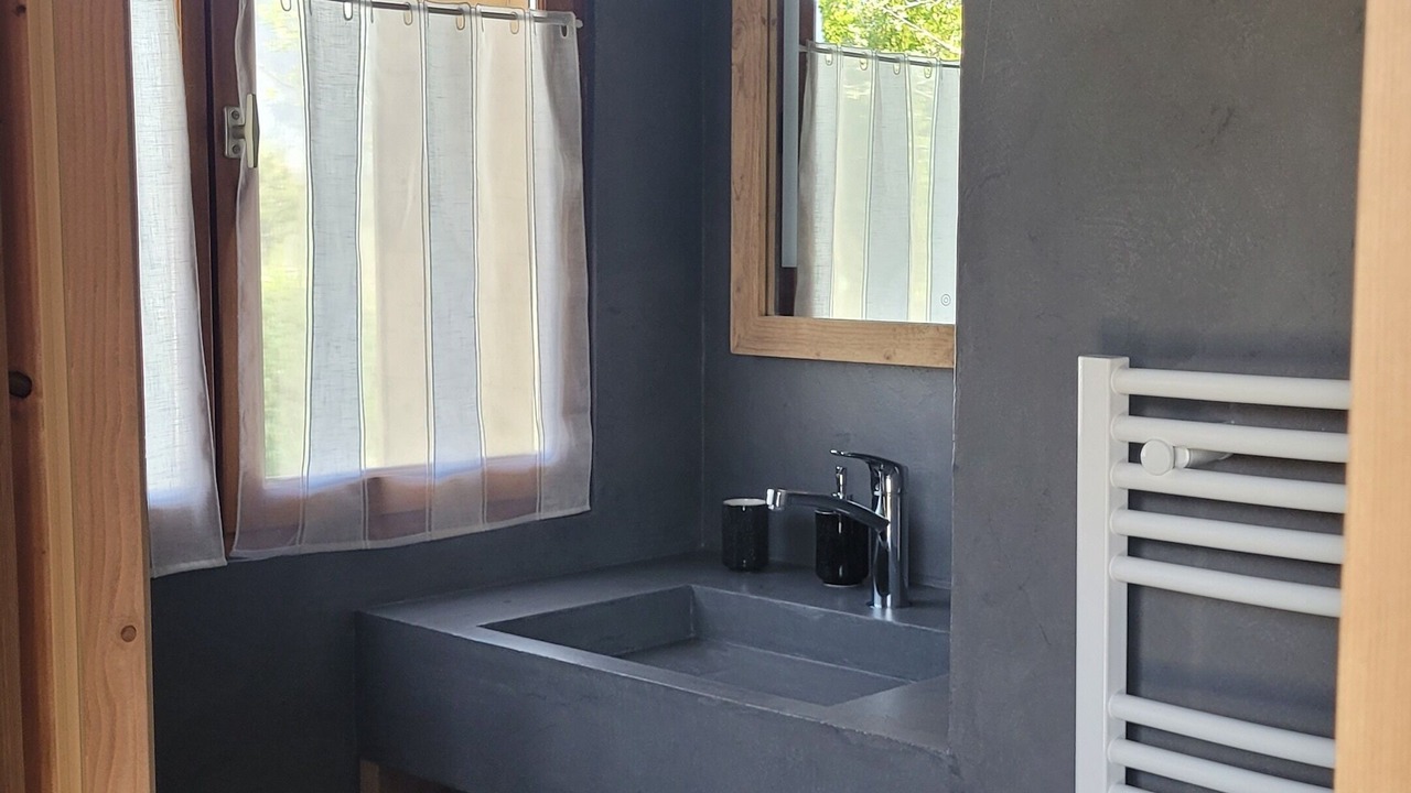 Photo of Bathroom in Alex