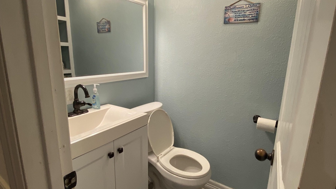Photo of Bathroom in Crystal Beach
