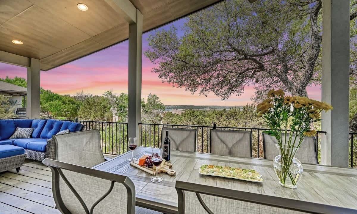 Photo of Patio Balcony in Point Venture